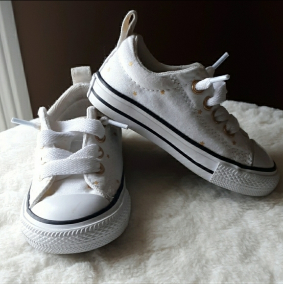 Converse Other - White Converse w/ lil' gold stars toddler